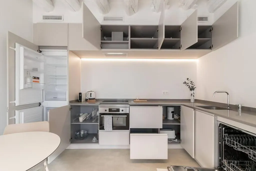 Lively 1 Bdr Apartment With Private Terrace Born Barcelona
